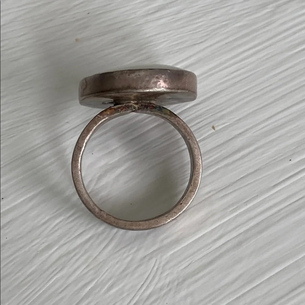 Mother of Pearl Gemstone 925 Sterling Silver Ring Size 6.5